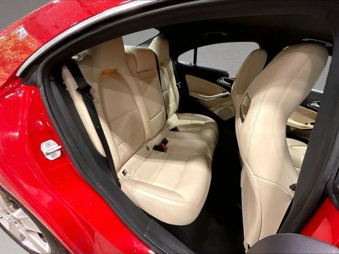 Used 2018 Mercedes-Benz CLA 250 4MATIC image 25
