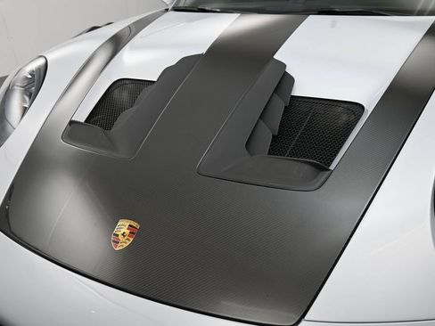 Certified 2025 Porsche 911 GT3 RS RWD image 35