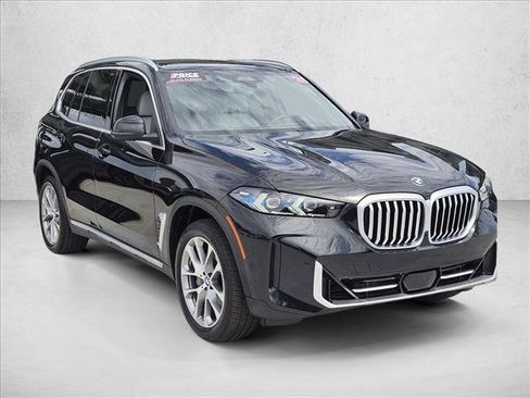 Used 2026 BMW X5 xDrive40i AWD/4WD image 3