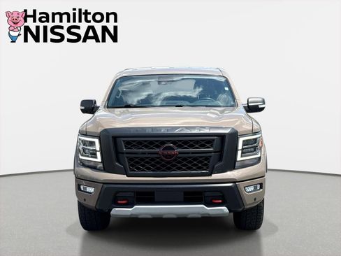 Used 2023 Nissan Titan PRO-4X w/ Pro-4x Convenience Package AWD/4WD image 6