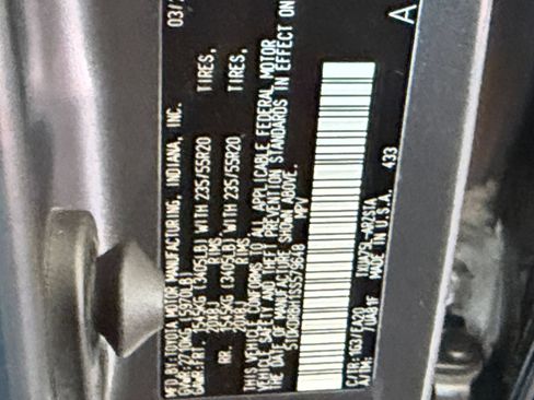 Used 2025 Toyota Highlander XSE AWD/4WD image 32