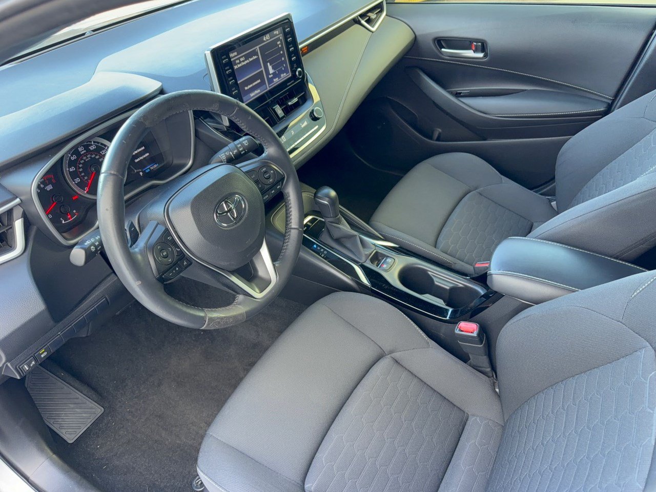 Used 2021 Toyota Corolla SE FWD image 4