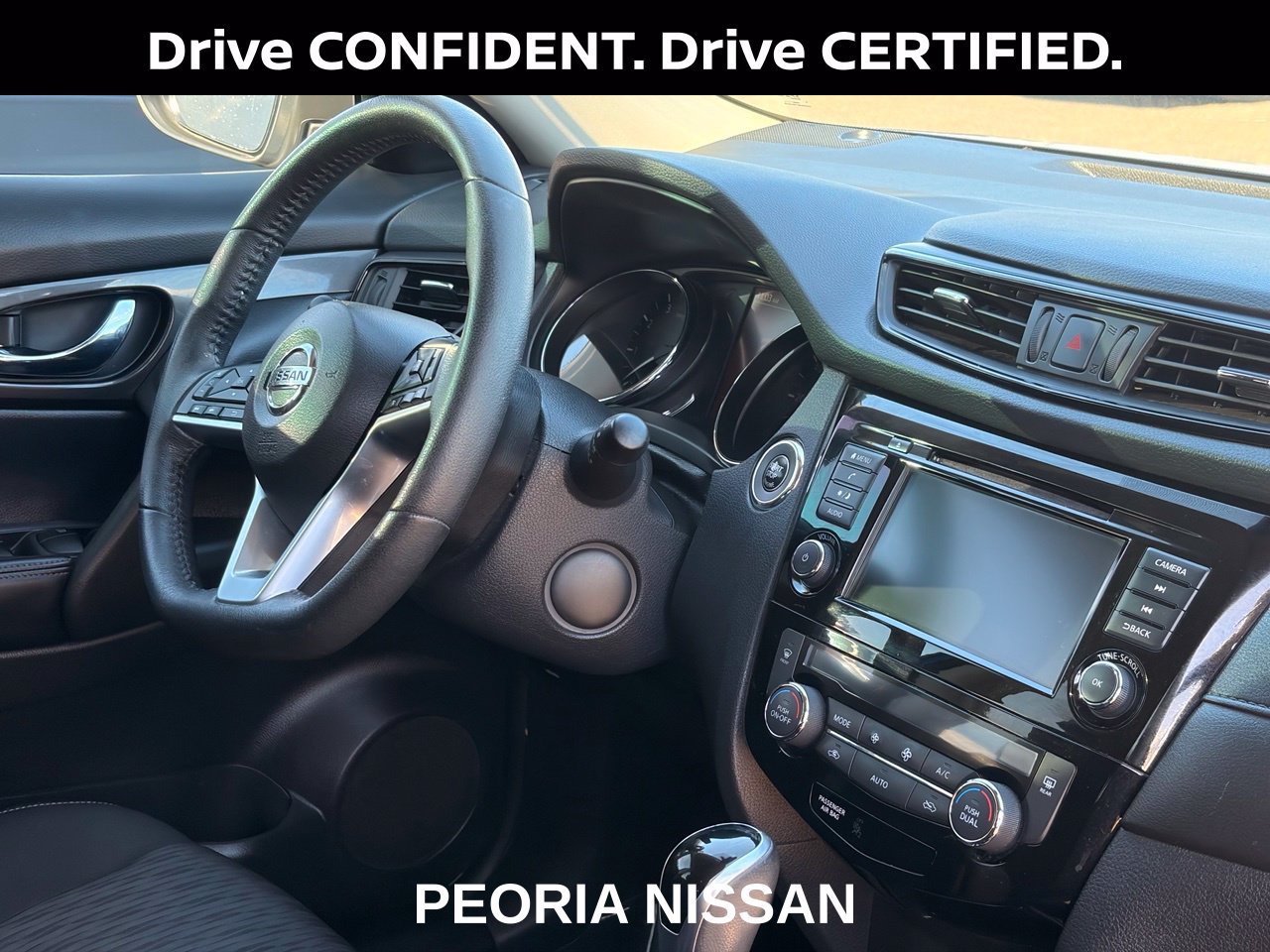 Certified 2020 Nissan Rogue SV FWD image 14