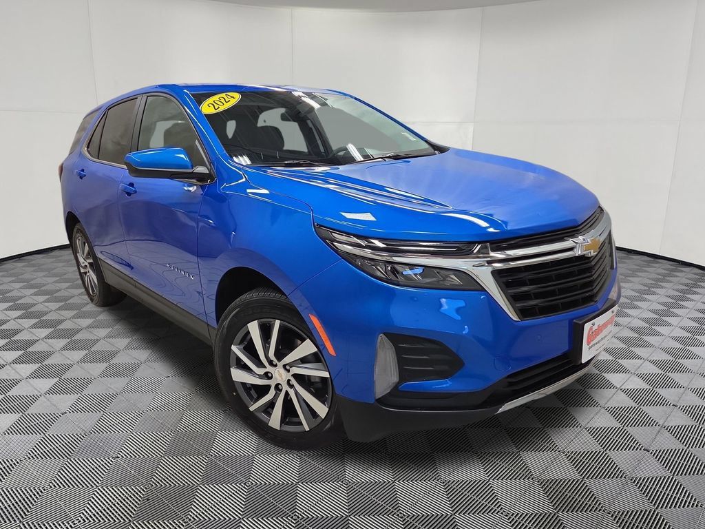 Used 2024 Chevrolet Equinox LT AWD/4WD image 3