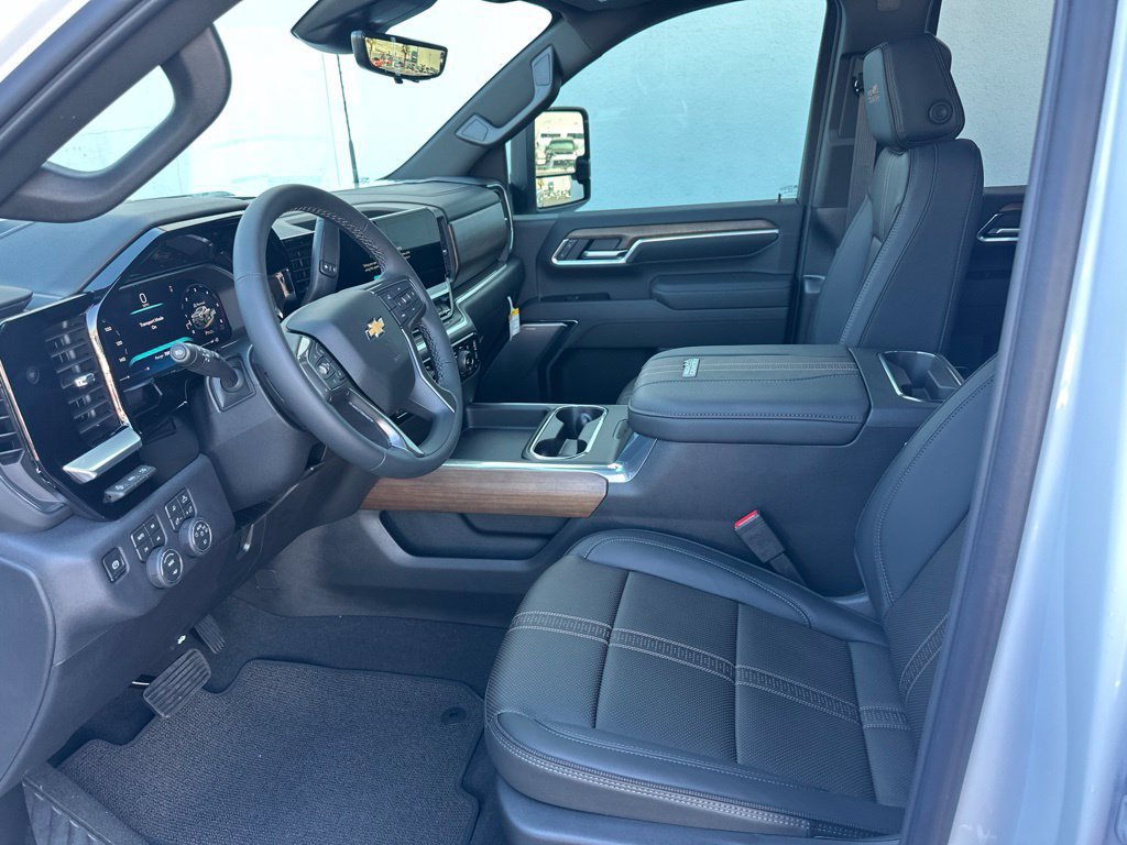 New 2026 Chevrolet Silverado 2500 High Country w/ Technology Package AWD/4WD image 25