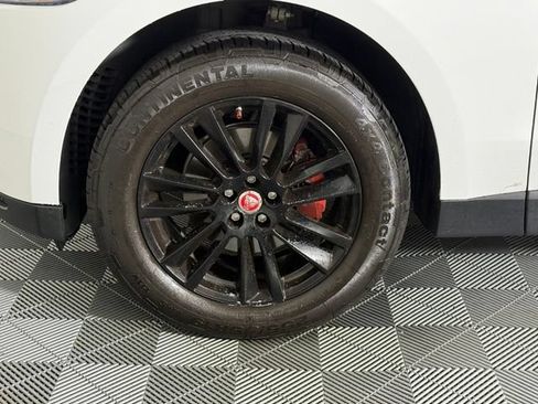 Used 2019 Jaguar F-PACE Prestige AWD/4WD image 12