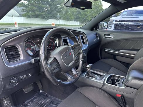 Used 2019 Dodge Charger GT RWD image 19