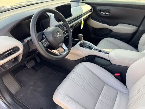 Certified 2026 Honda HR-V EX-L image 9