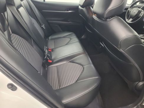 Used 2024 Toyota Camry SE image 17