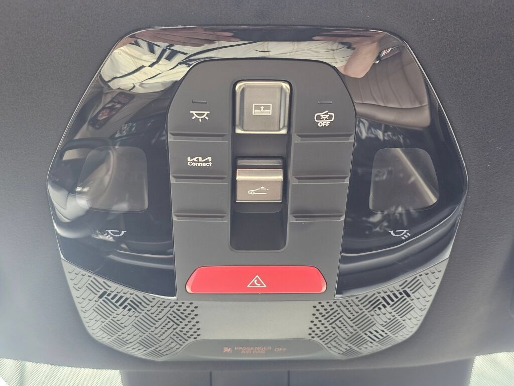 Certified 2024 Kia EV9 GT-Line AWD/4WD image 19