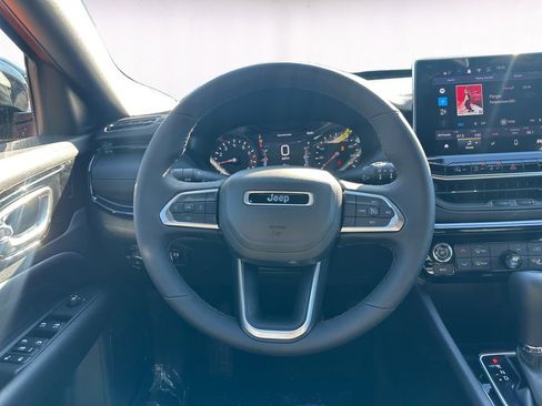 New 2026 Jeep Compass Latitude AWD/4WD image 12