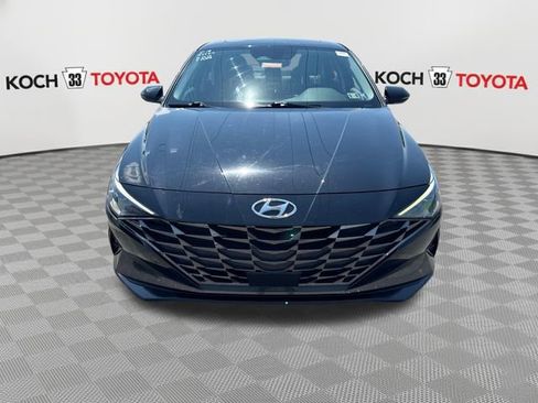 Used 2021 Hyundai Elantra Limited FWD image 2