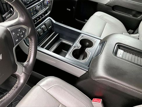 Used 2017 Chevrolet Silverado 2500 LTZ w/ Midnight Edition image 16