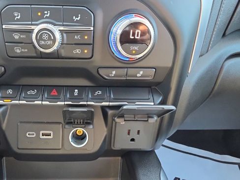Used 2021 GMC Sierra 1500 Elevation AWD/4WD image 23