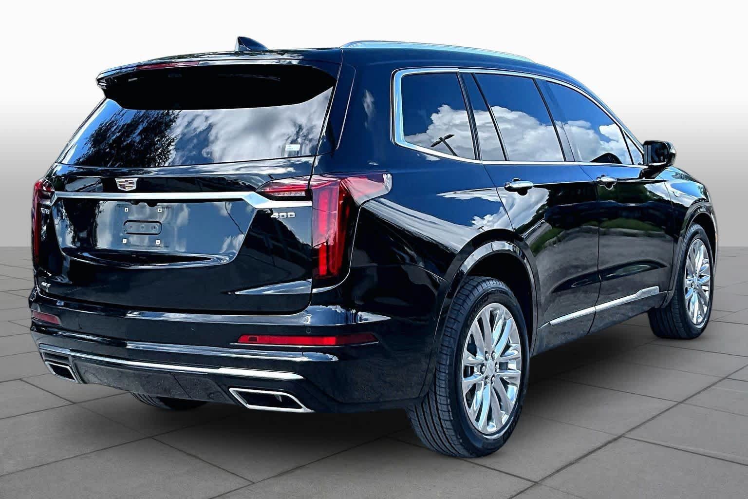 Used 2023 Cadillac XT6 Premium Luxury w/ Technology Package AWD/4WD image 13