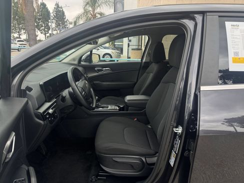 Used 2026 Kia Sportage LX FWD image 27