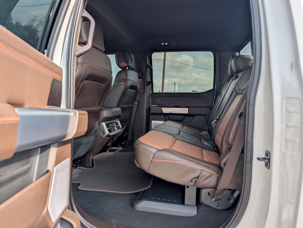 Certified 2025 Ford F350 King Ranch w/ FX4 Off-Road Package AWD/4WD image 13