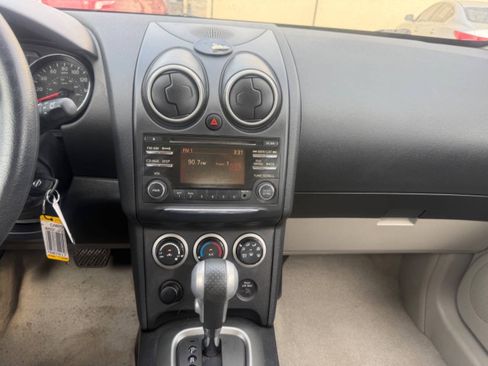 Used 2015 Nissan Rogue S w/ Convenience Package AWD/4WD image 22