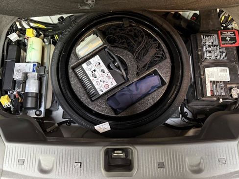 Used 2008 Mercedes-Benz SL 550 image 64