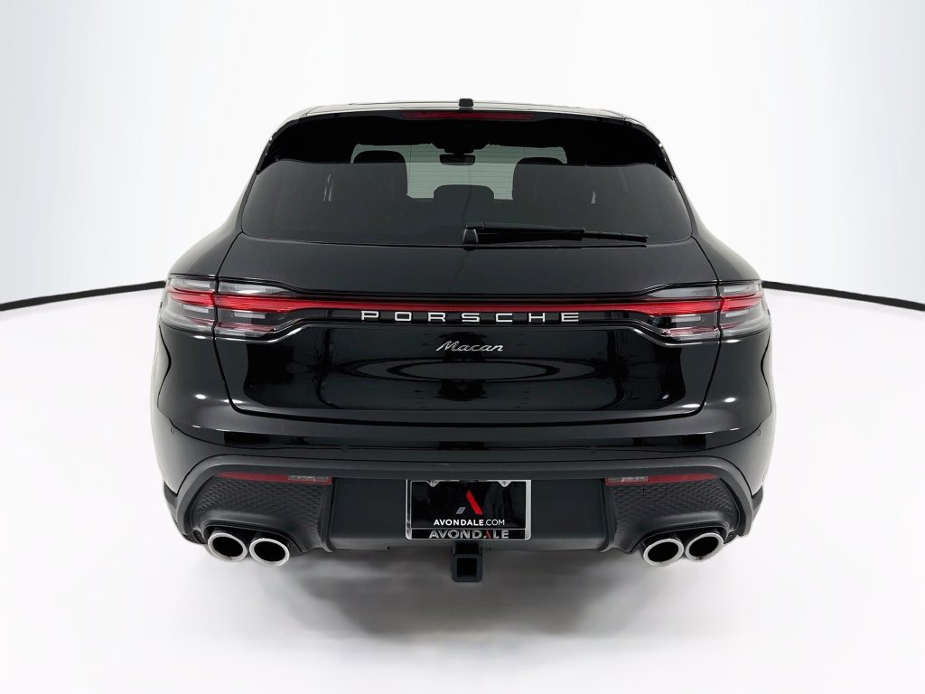 Certified 2025 Porsche Macan AWD/4WD image 10