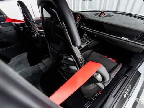 Used 2023 Porsche 911 GT3 RS RWD image 48