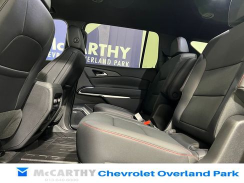 Used 2024 Chevrolet Traverse Z71 w/ Enhanced Driving Package AWD/4WD image 24