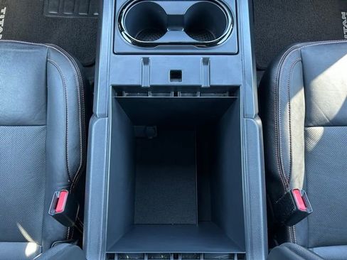 Used 2021 Nissan Titan PRO-4X w/ Pro-4x Convenience Package image 23