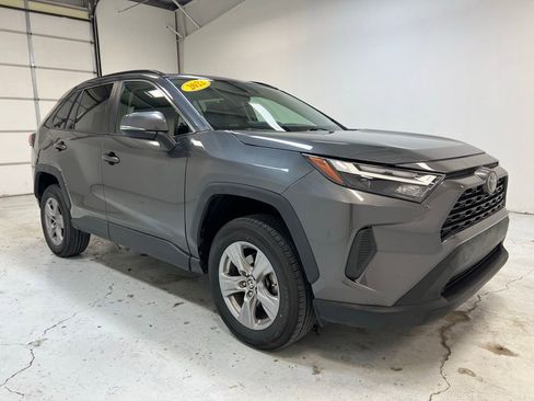 Used 2022 Toyota RAV4 XLE image 8