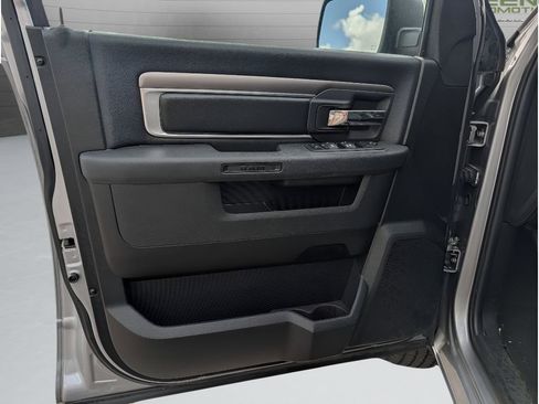 Used 2024 RAM 1500 Classic Warlock image 15