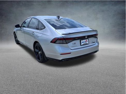 Used 2023 Honda Accord Sport image 6