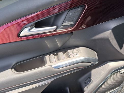 Certified 2024 Chevrolet Traverse RS FWD image 34