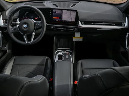New 2026 BMW X1 xDrive28i w/ Technology Package image 9
