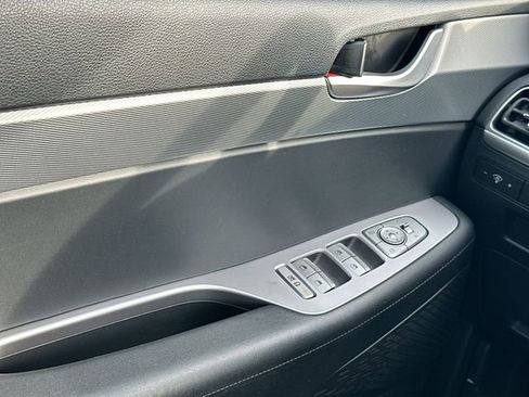 Used 2021 Hyundai Palisade SEL w/ Cargo Package image 17