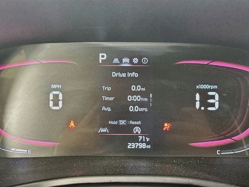 Used 2025 Kia Soul LX w/ LX Technology Package FWD image 19