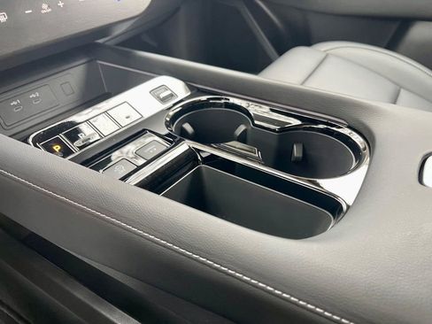 Used 2025 Nissan Murano SL image 15