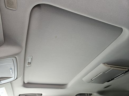 Used 2017 GMC Yukon SLT w/ Open Road Package image 33