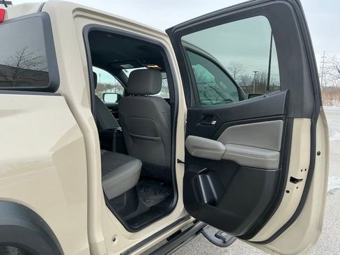 Used 2024 Chevrolet Colorado ZR2 w/ Technology Package image 23