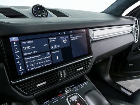 Certified 2021 Porsche Cayenne Turbo S image 13