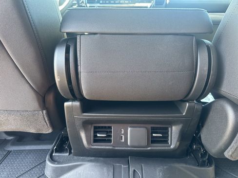 Used 2025 Chevrolet Silverado 3500 LT w/ Convenience Package image 20