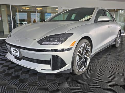 New 2025 Hyundai Ioniq 6 SEL image 8