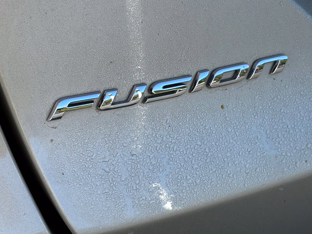 Used 2018 Ford Fusion SE w/ Equipment Group 201A FWD image 21