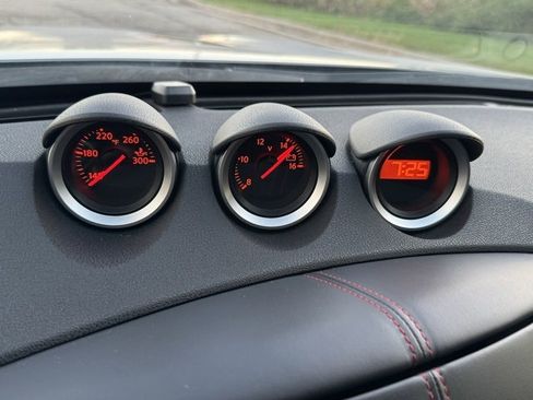 Used 2013 Nissan 370Z NISMO image 8