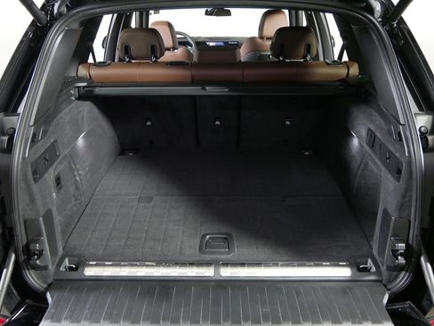 Used 2026 BMW X5 xDrive50e w/ Executive Package image 18