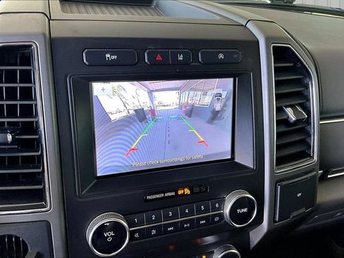 Used 2020 Ford Expedition XLT w/ Equipment Group 202A RWD image 10