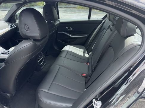 Used 2025 BMW 330i Sedan RWD image 7