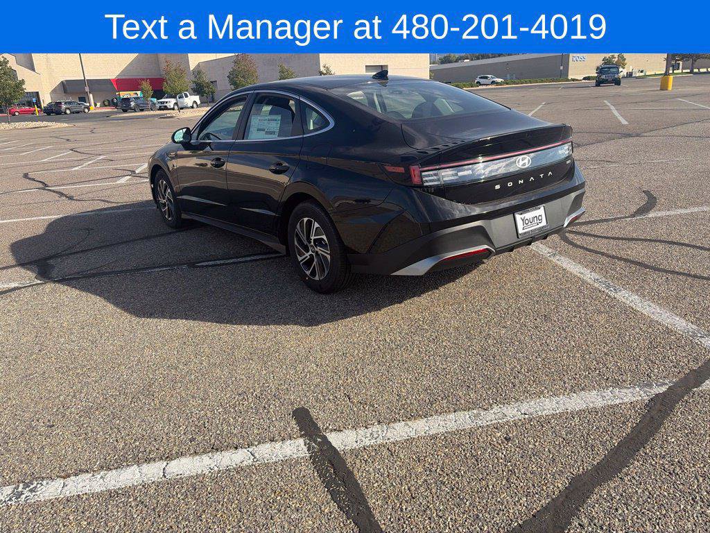 New 2027 Hyundai Sonata Blue FWD image 3