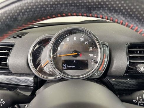 Used 2019 MINI Cooper Clubman S w/ Premium Package image 3