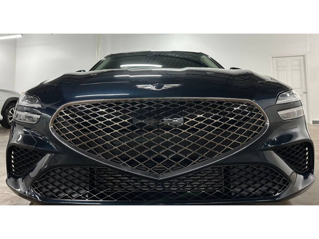 Used 2023 Genesis G70 2.0T AWD/4WD image 3