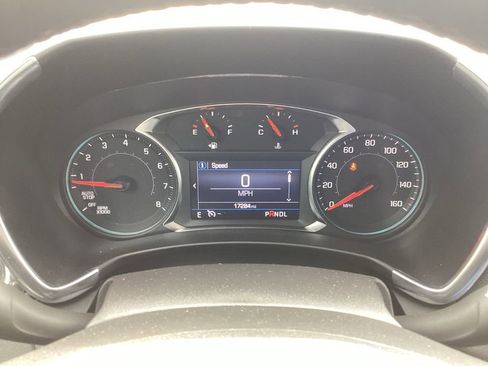 Used 2024 Chevrolet Equinox LT AWD/4WD image 14