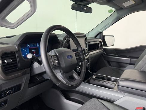 Used 2025 Ford F150 XLT w/ Equipment Group 301A Standard image 22